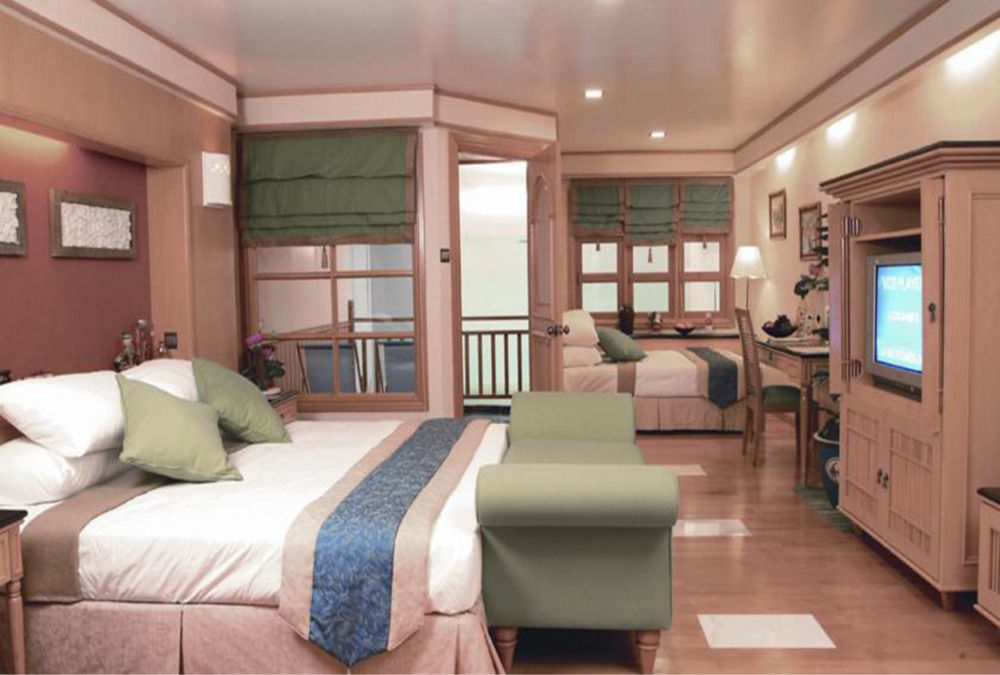 Resort Lexis